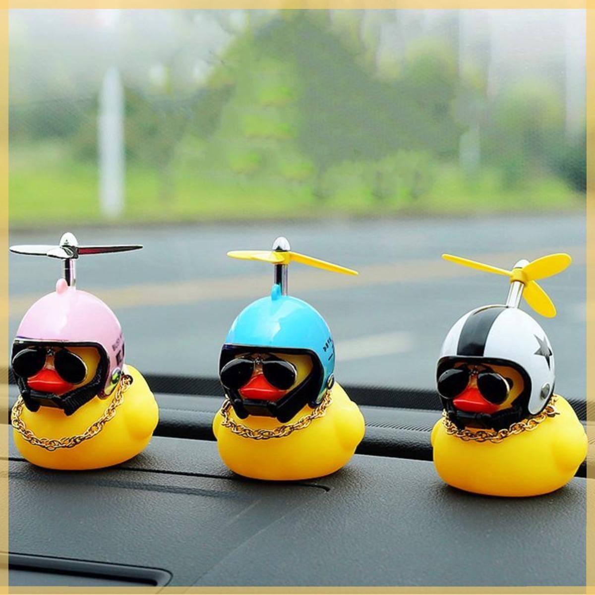 Whimsical Broken Wind Helmet: Yellow Duck Car Charm - Sprinkle Cuteness into Your Drive with this Unique and Adorable Car Accessory